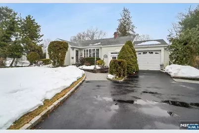 199 Honeysuckle Drive, Washington Township, NJ 07676 - Photo 38