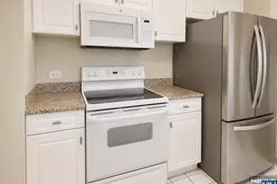 100 Old Palisade Road 1813, Fort Lee, NJ 07024 - Photo 6