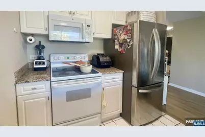 100 Old Palisade Road 1813 #1813, Fort Lee, NJ 07024 - Photo 6