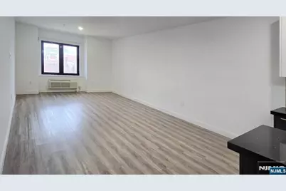 211 Baldwin Avenue 403 #403, Jersey City, NJ 07306 - Photo 26