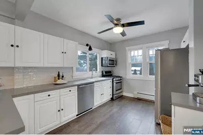 561 Lincoln Avenue, Glen Rock, NJ 07452 - Photo 12