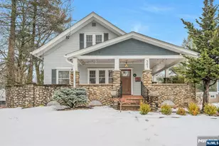 561 Lincoln Ave, Glen Rock, NJ 07452 - Photo 1