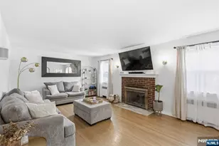 86 Knapp Pl, Englewood, NJ 07631 - Photo 6