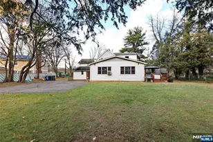 300 Spring Valley Rd, Paramus, NJ 07652 - Photo 46