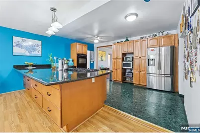 300 Spring Valley Road, Paramus, NJ 07652 - Photo 14