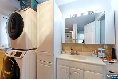 300 Spring Valley Road, Paramus, NJ 07652 - Photo 22