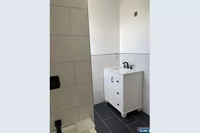 125 Marsellus Place 2 #2, Garfield, NJ 07026 - Photo 6