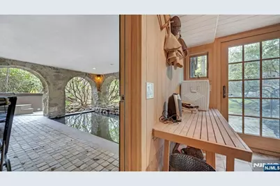 17 Hillside Avenue, Upper Saddle River, NJ 07458 - Photo 24