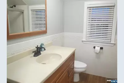 80 Carlton Avenue 2nd Fl #2nd fl, East Rutherford, NJ 07073 - Photo 12