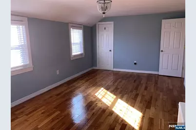 80 Carlton Avenue 2nd Fl #2nd fl, East Rutherford, NJ 07073 - Photo 4