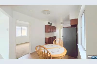 619 Sussex Street 3 #3, Harrison, NJ 07029 - Photo 4