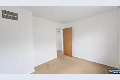 619 Sussex Street 3 #3, Harrison, NJ 07029 - Photo 10