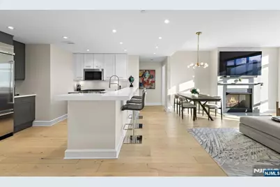 8100 River Road 816 #816, North Bergen, NJ 07047 - Photo 4