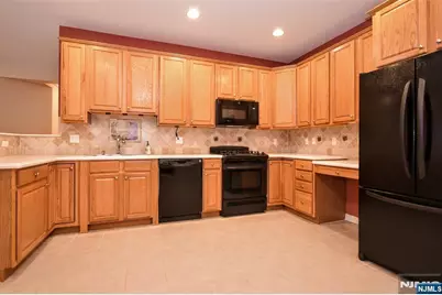 10123 Warrens Way, Wanaque, NJ 07465 - Photo 10