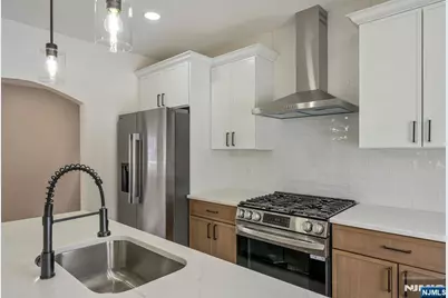 160 3rd Avenue, Hawthorne, NJ 07506 - Photo 14