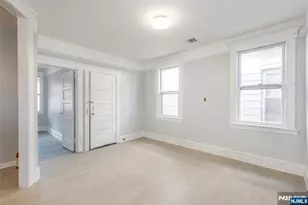 51 Maple St, Garfield, NJ 07026 - Photo 4