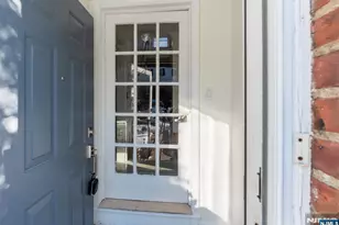 365 Rockledge Pl, Teaneck Township, NJ 07666 - Photo 2