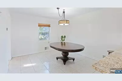 365 Rockledge Place, Teaneck Township, NJ 07666 - Photo 6