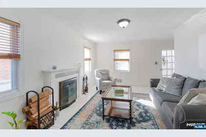 365 Rockledge Place, Teaneck Township, NJ 07666 - Photo 10