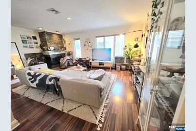 107 Roosevelt Place, Palisades Park, NJ 07650 - Photo 22