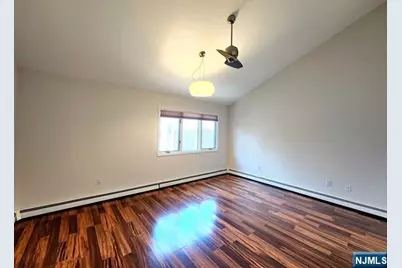 107 Roosevelt Place, Palisades Park, NJ 07650 - Photo 12