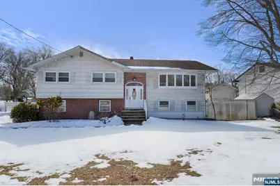 454 E Ridgewood Avenue, Paramus, NJ 07652 - Photo 1