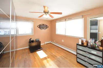 454 E Ridgewood Avenue, Paramus, NJ 07652 - Photo 20