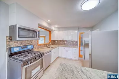 23 Smith Court, Closter, NJ 07624 - Photo 12