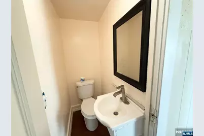 137 Watchung Avenue 2 #2, West Orange Township, NJ 07052 - Photo 6