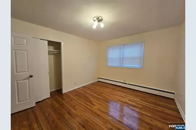 261 Twisby Place, Englewood, NJ 07631 - Photo 6