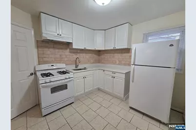 261 Twisby Place, Englewood, NJ 07631 - Photo 2