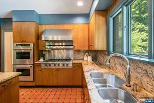 681 Closter Dock Rd, Closter, NJ 07624 - Photo 10