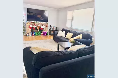 707 Godwin Avenue, Midland Park, NJ 07432 - Photo 2