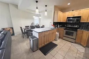 399 11th Street 306, Palisades Park, NJ 07650 - Photo 2