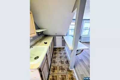 245 Beech Street 3rd Floor #3rd floor, Kearny, NJ 07032 - Photo 4