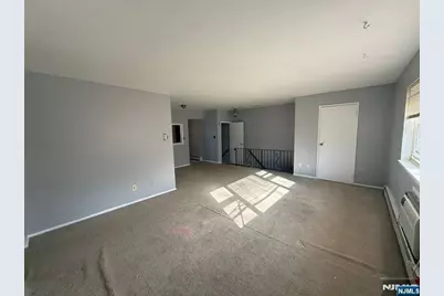 2-18 Virginia Drive B #B, Fair Lawn, NJ 07410 - Photo 6
