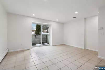 1561 Anderson Avenue, Fort Lee, NJ 07024 - Photo 32