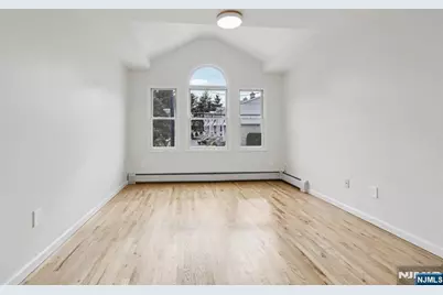 1561 Anderson Avenue, Fort Lee, NJ 07024 - Photo 16