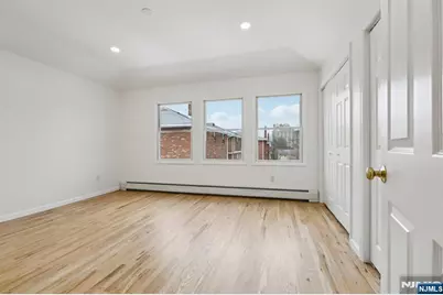 1561 Anderson Avenue, Fort Lee, NJ 07024 - Photo 24