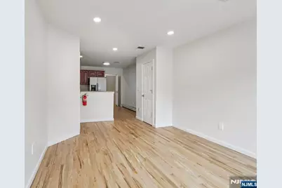 1561 Anderson Avenue, Fort Lee, NJ 07024 - Photo 10