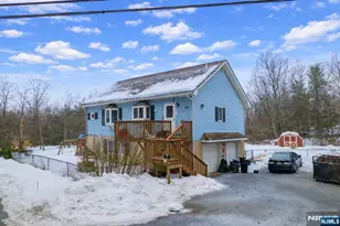 15 Hanover Rd, West Milford, NJ 07421 - Photo 2