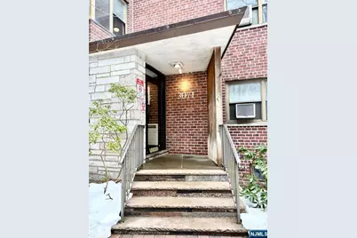 3071 Edwin 2B #2B, Fort Lee, NJ 07024 - Photo 1