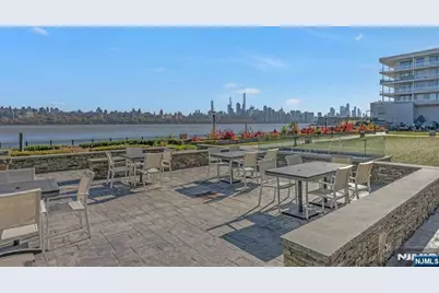 9 Somerset Lane 106 #106, Edgewater, NJ 07020 - Photo 24