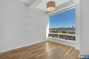 9 Somerset Ln 106, Edgewater, NJ 07020 - Photo 12