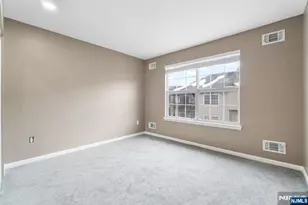 557 Ridge Ln 4220, Fort Lee, NJ 07024 - Photo 16