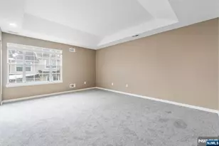 557 Ridge Ln 4220, Fort Lee, NJ 07024 - Photo 18