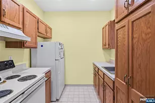 4 Richmond Rd, West Milford, NJ 07480 - Photo 12