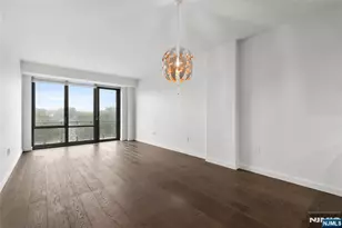 320 Adolphus Ave 604, Cliffside Park, NJ 07010 - Photo 4