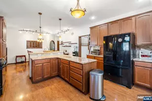 238 Park Ave, Teaneck Township, NJ 07666 - Photo 10