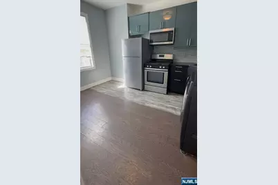 121 Carteret Avenue, Jersey City, NJ 07305 - Photo 4